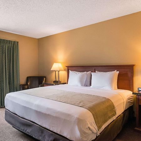 Rodeway Inn & Suites Portland - Jantzen Beach Exterior foto