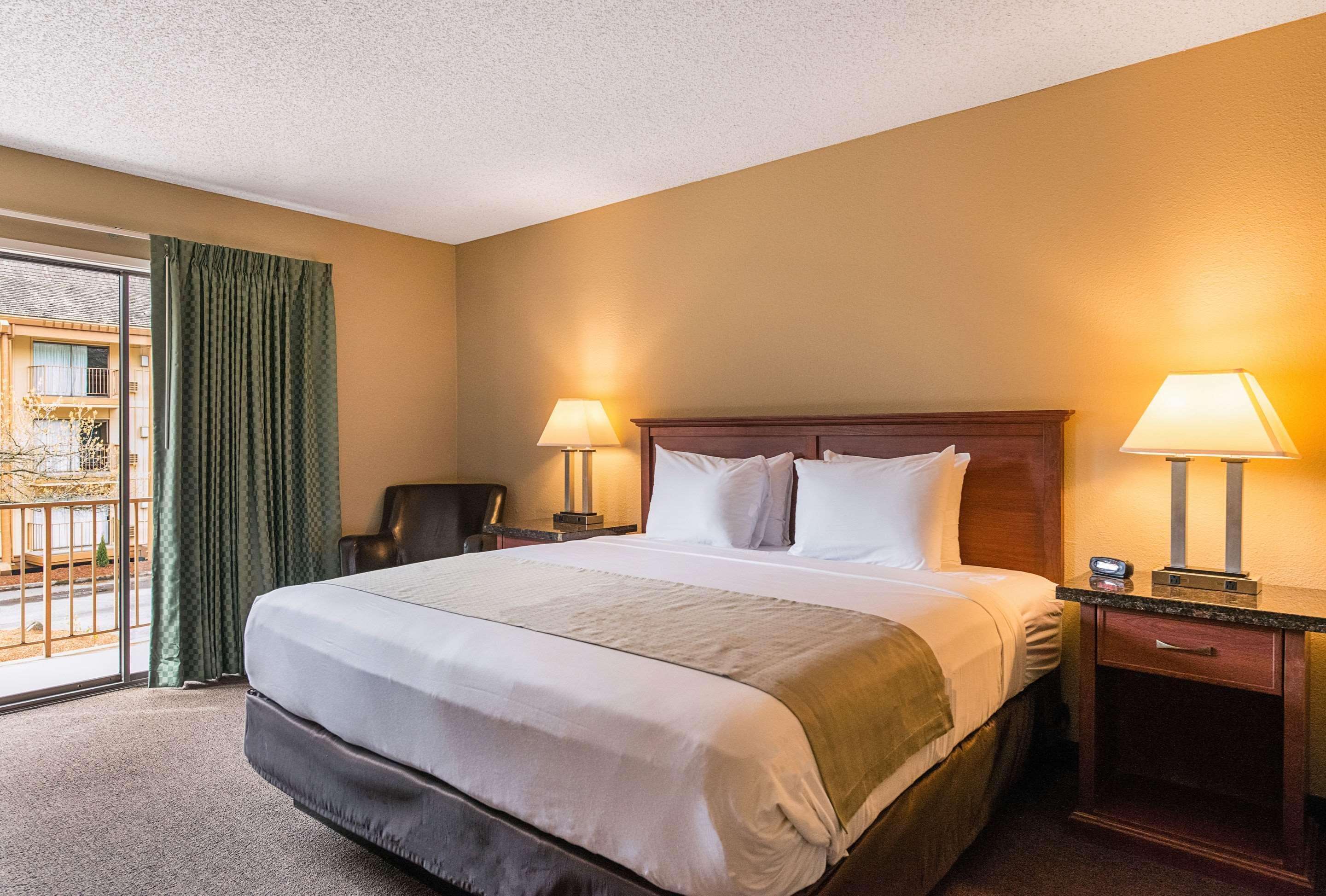 Rodeway Inn & Suites Portland - Jantzen Beach Exterior foto