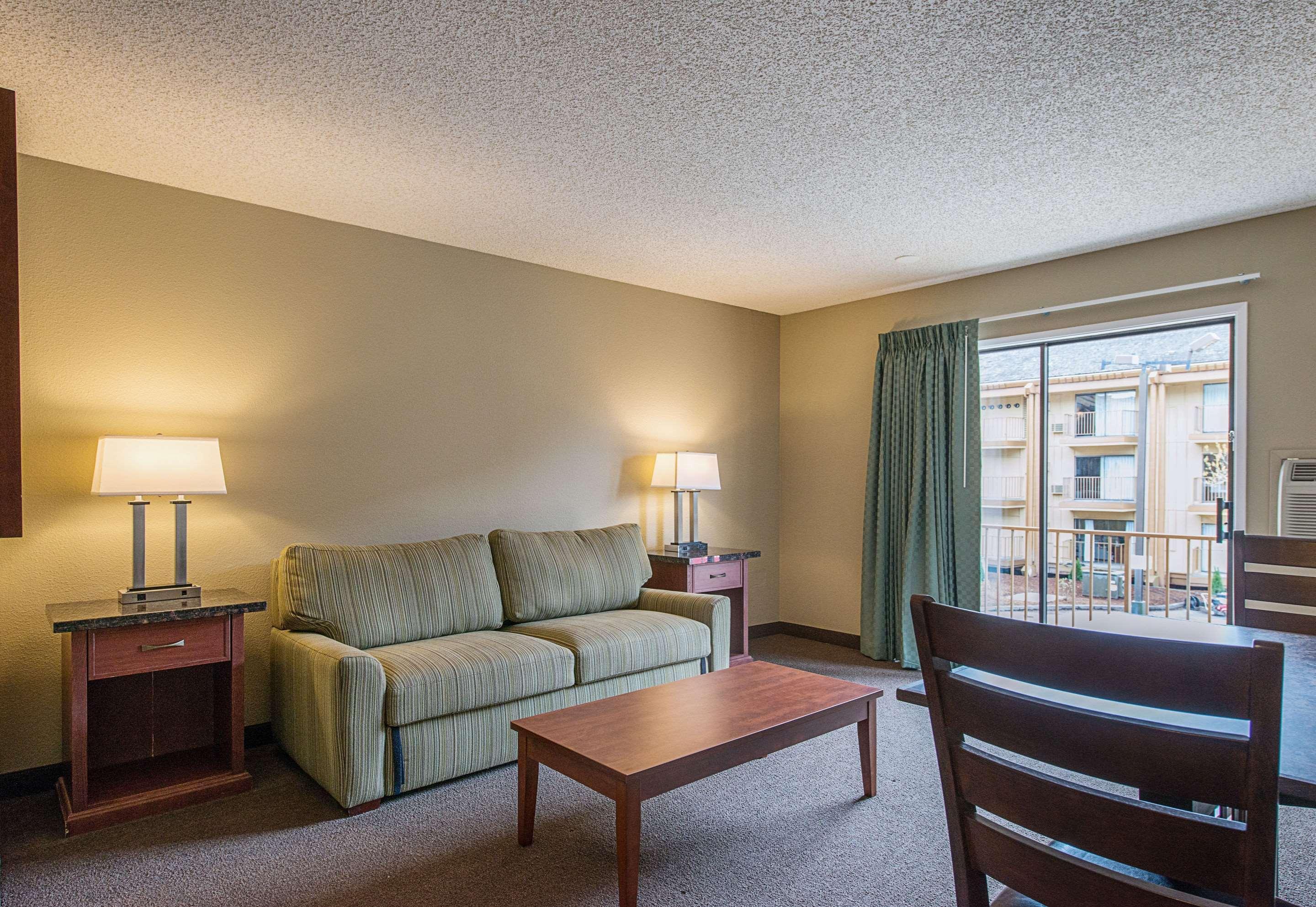 Rodeway Inn & Suites Portland - Jantzen Beach Exterior foto